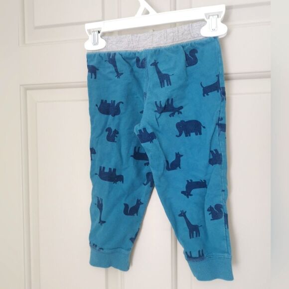 3/$18 Carter's pants size 24 m - Picture 2 of 4